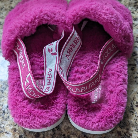 UGG by Koolaburra slippers - Picture 2 of 3